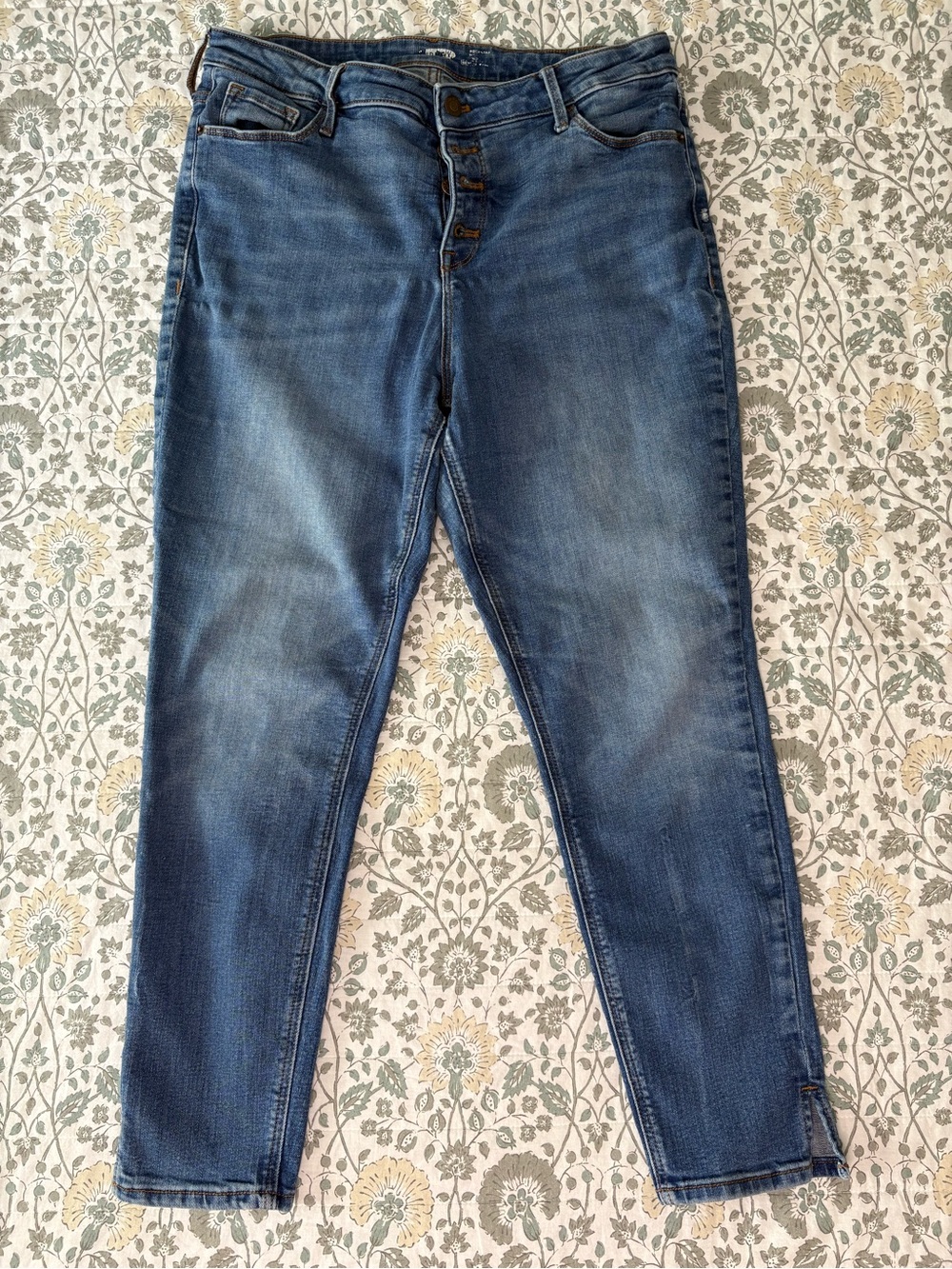 Old Navy Women's Medium Blue Skinny Jeans, High-Rise Button-Fly
